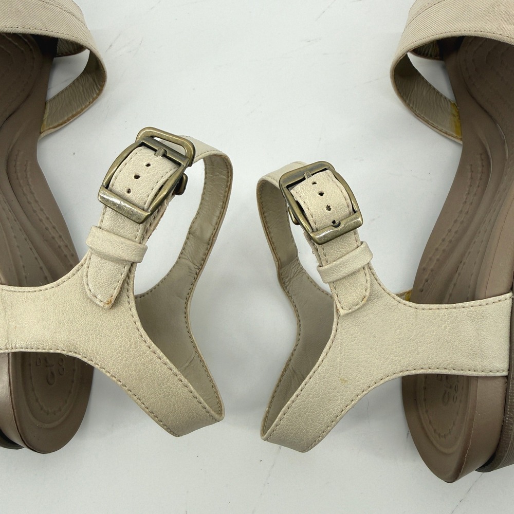 Crocs Leigh II Ankle Strap Wedge Sandal Beige Tan Women 10 Y2K Comfy Beach Vacay - Picture 8 of 11